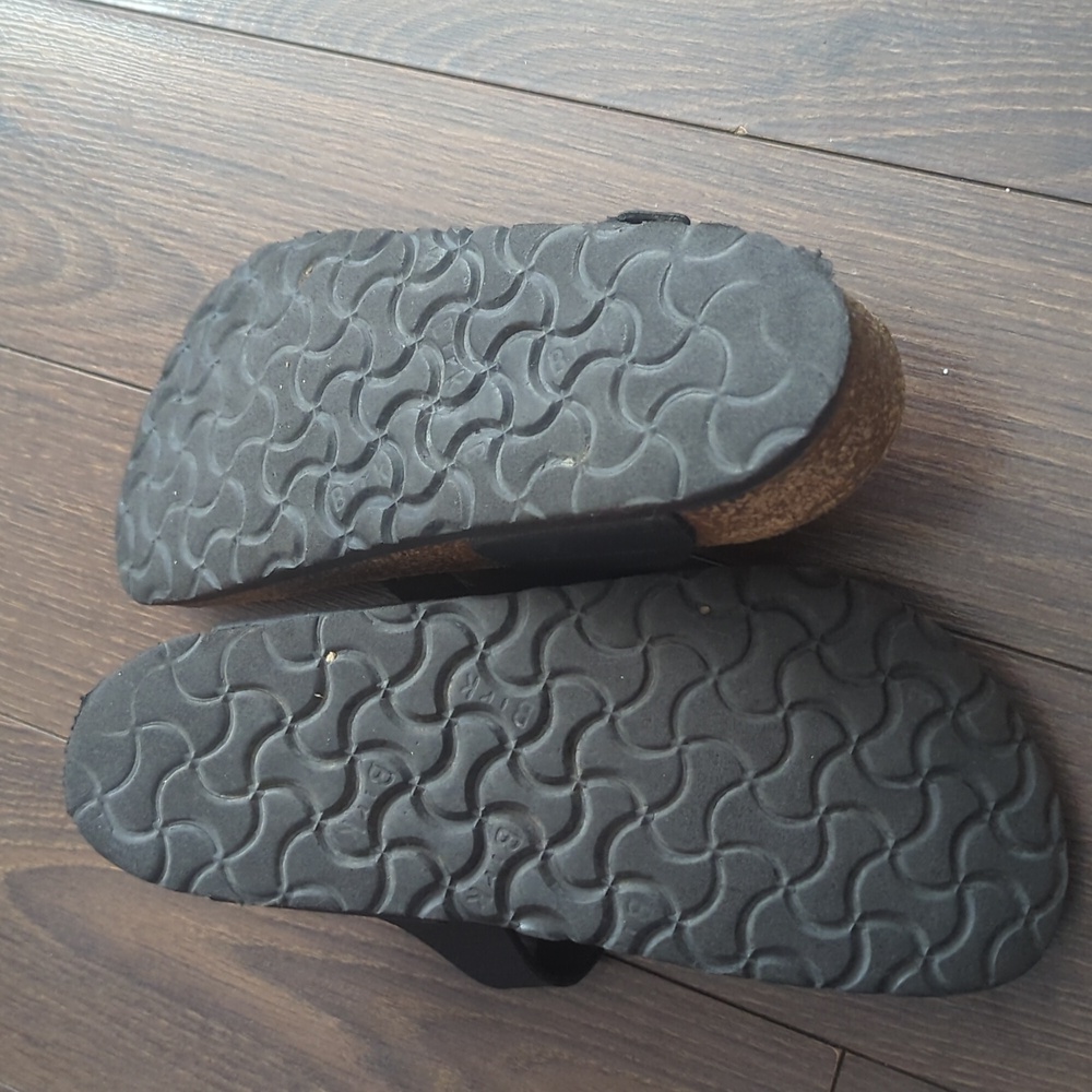 Birkenstock Gizeh Birko-Flor Black Sandals - Picture 6 of 7